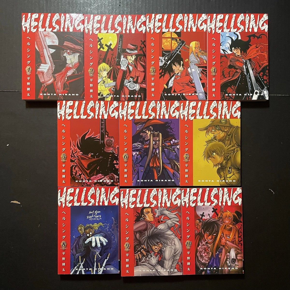 Hellsing Manga Volumes 1-10 Complete Brand New English US Authentic Dark Horse