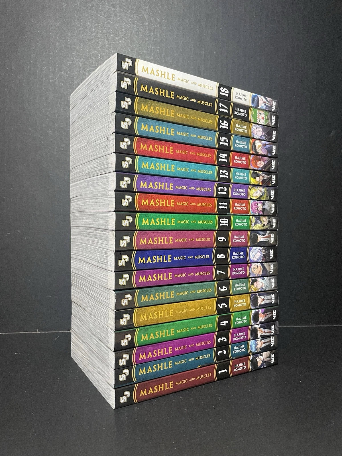 Mashle Magic and Muscles Manga Volumes 1-18 New English Authentic US Viz Media