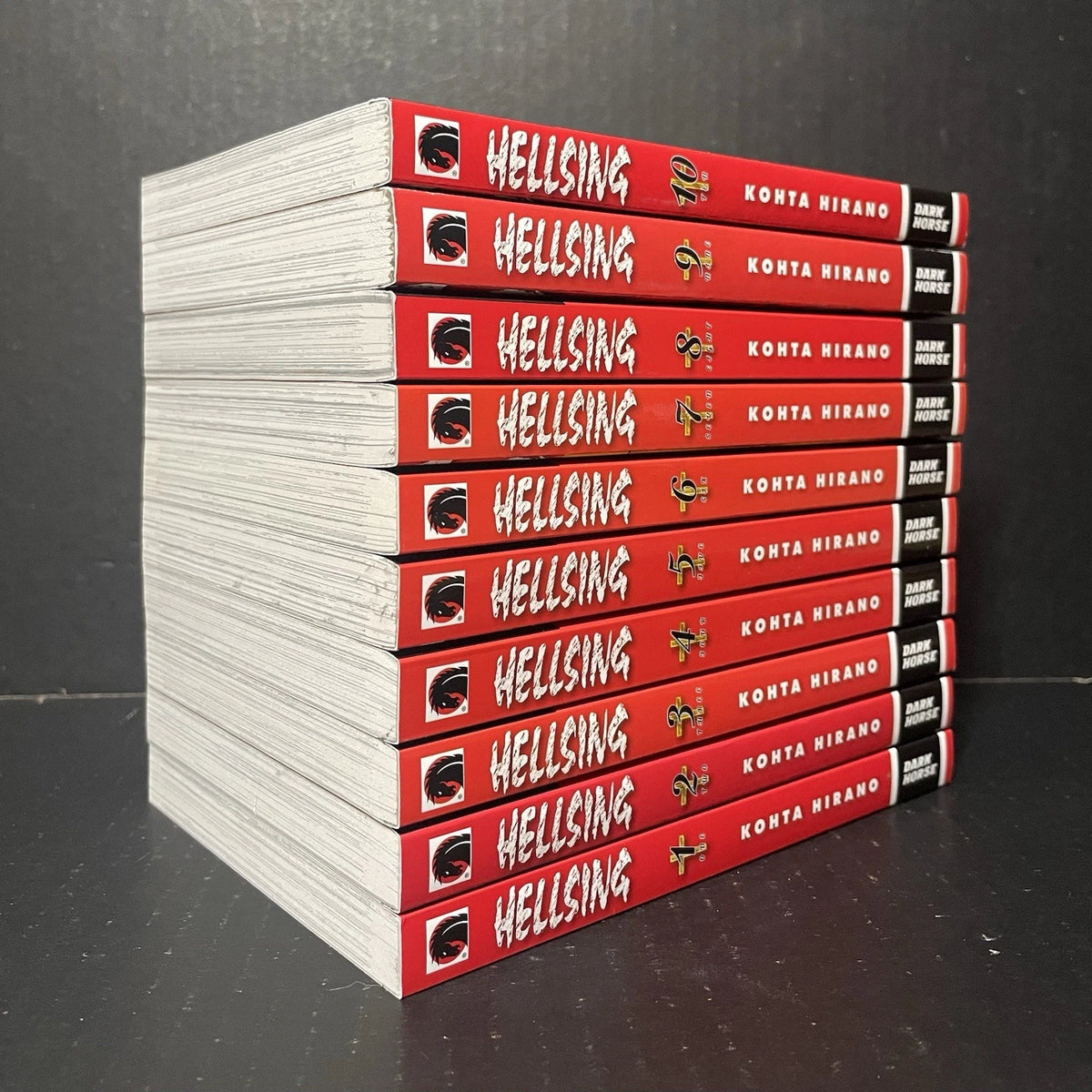 Hellsing Manga Volumes 1-10 Complete Brand New English US Authentic Dark Horse