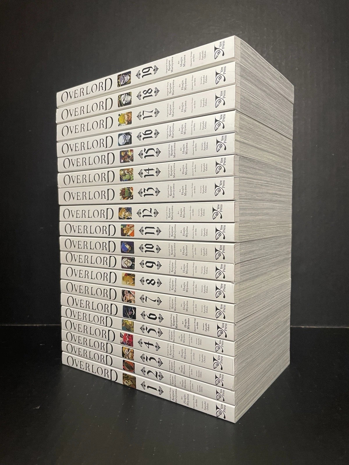 Overlord Manga Volumes 1-19 Brand New US Authentic Yen Press English