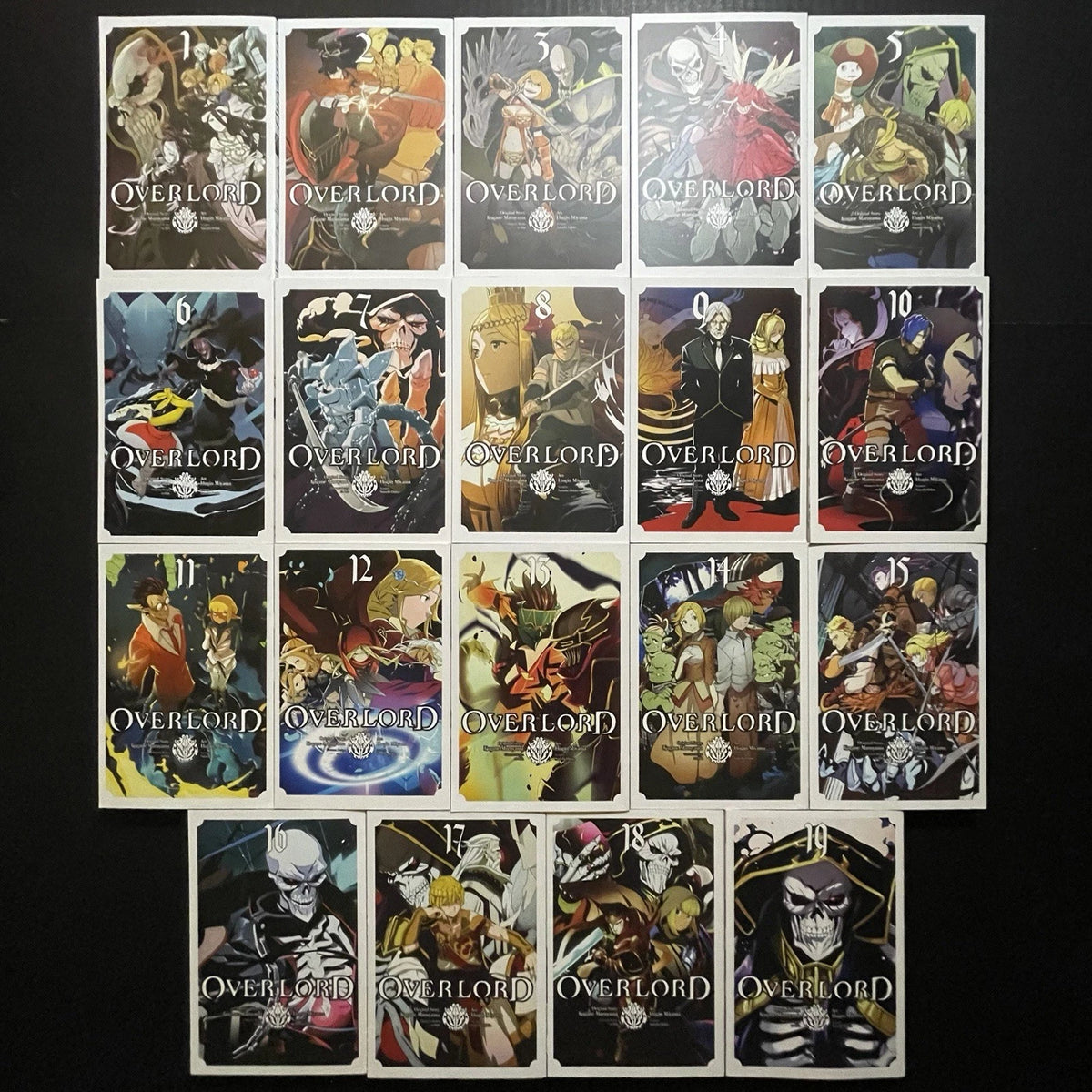 Overlord Manga Volumes 1-19 Brand New US Authentic Yen Press English