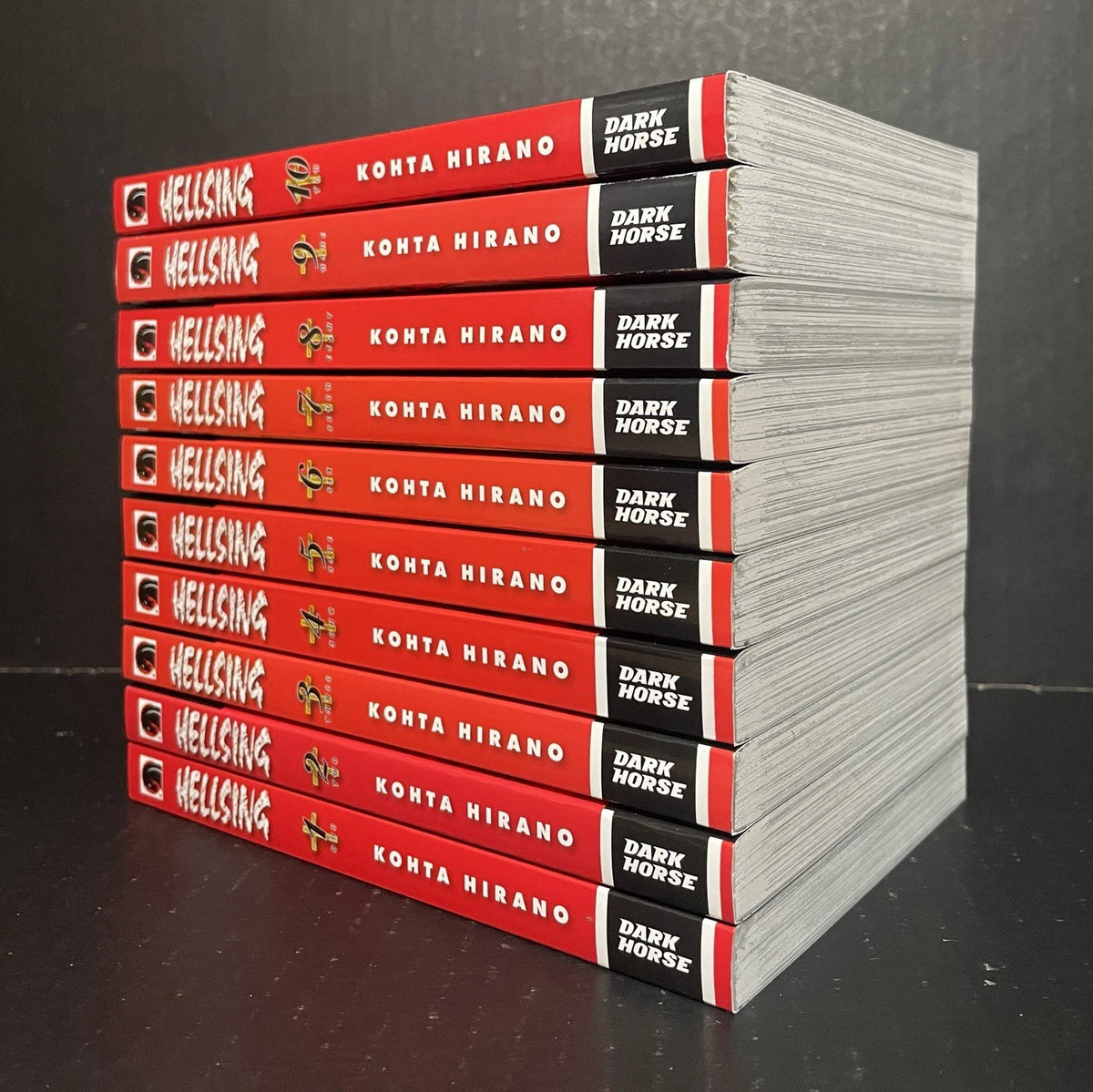 Hellsing Manga Volumes 1-10 Complete Brand New English US Authentic Dark Horse